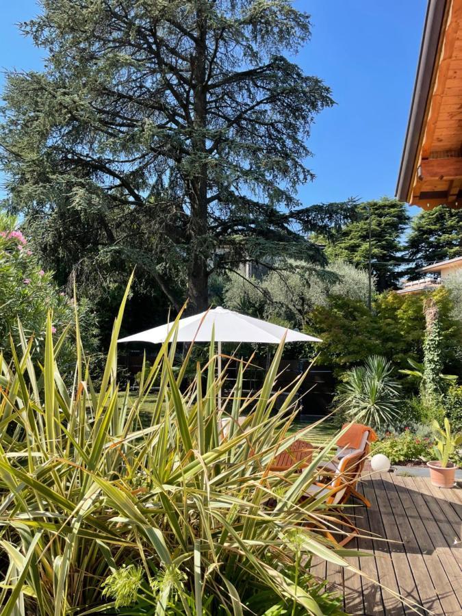 Villa Arzilla Desenzano del Garda Exterior foto